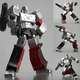 Image for article titled Vintage Transformers Kick New Transformers' Ass